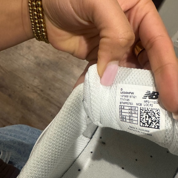 New Balance Women's Polka Dot Sneakers - Picture 4 of 4